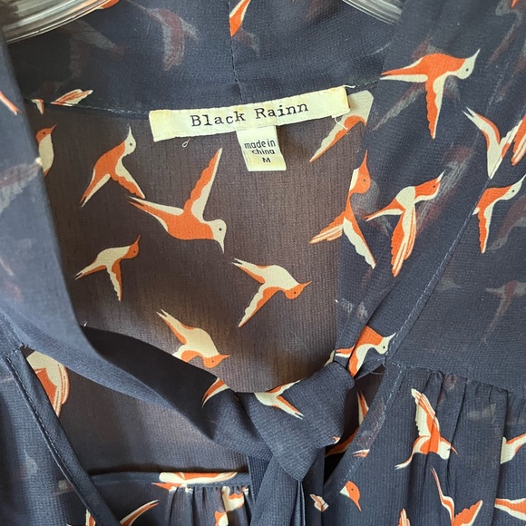 Black Rainn Navy Blue bird print tank blouse with sheer overlay and tie at neck - Picture 5 of 5